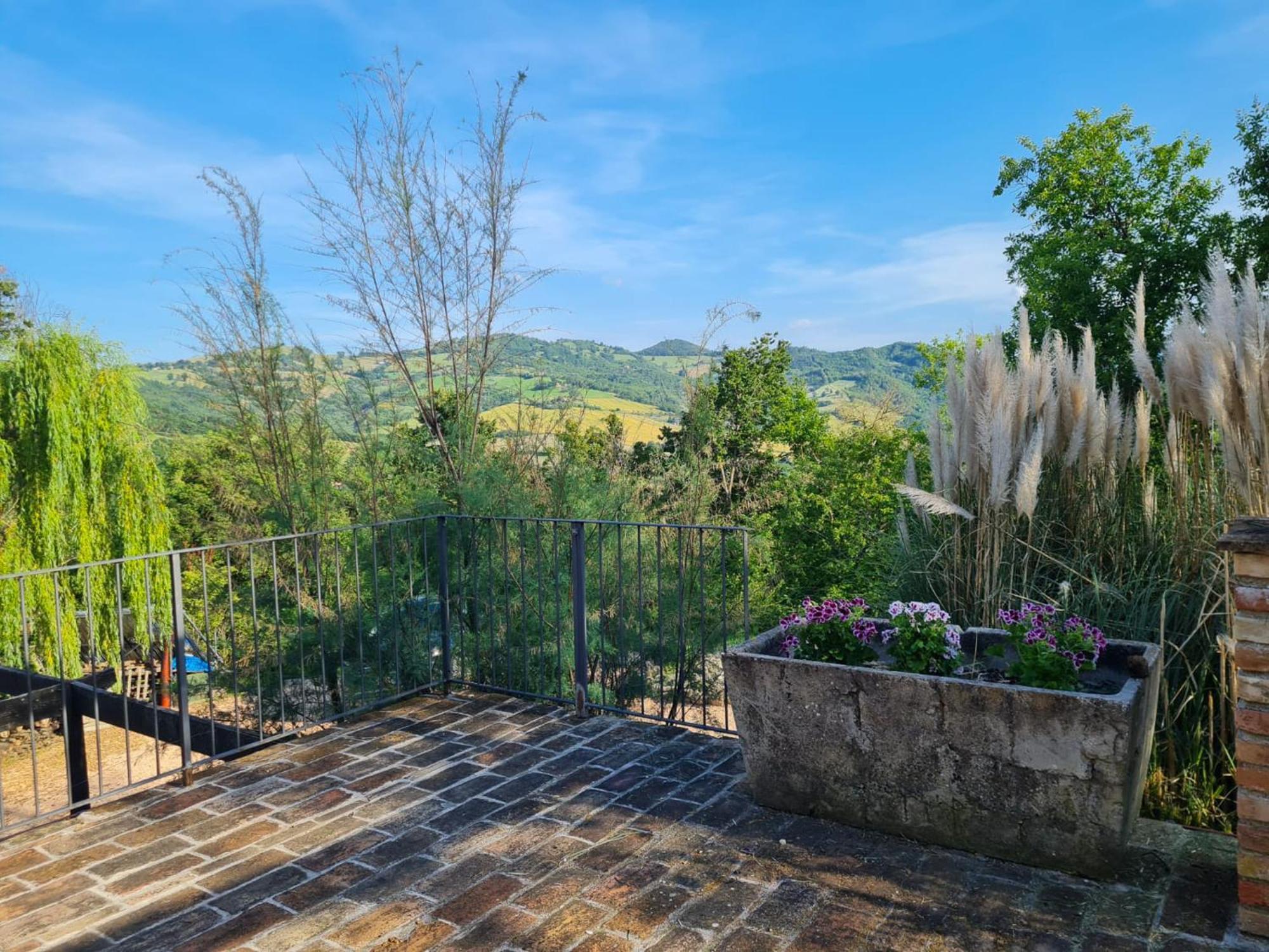 La Mela Rosa Bed & Breakfast Amandola Exterior photo